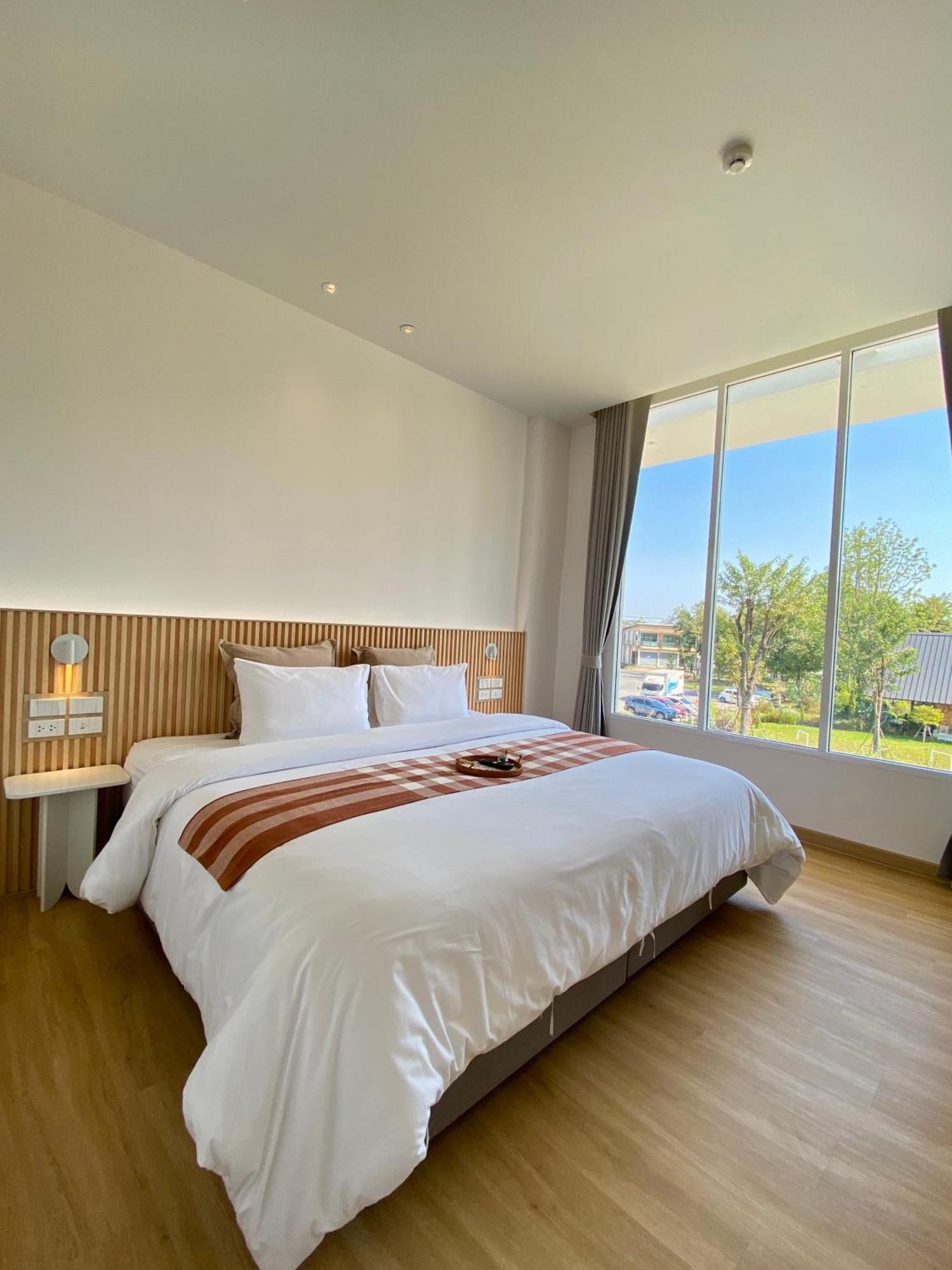 Punn Hotel Korat Nakhonratchasima Buitenkant foto