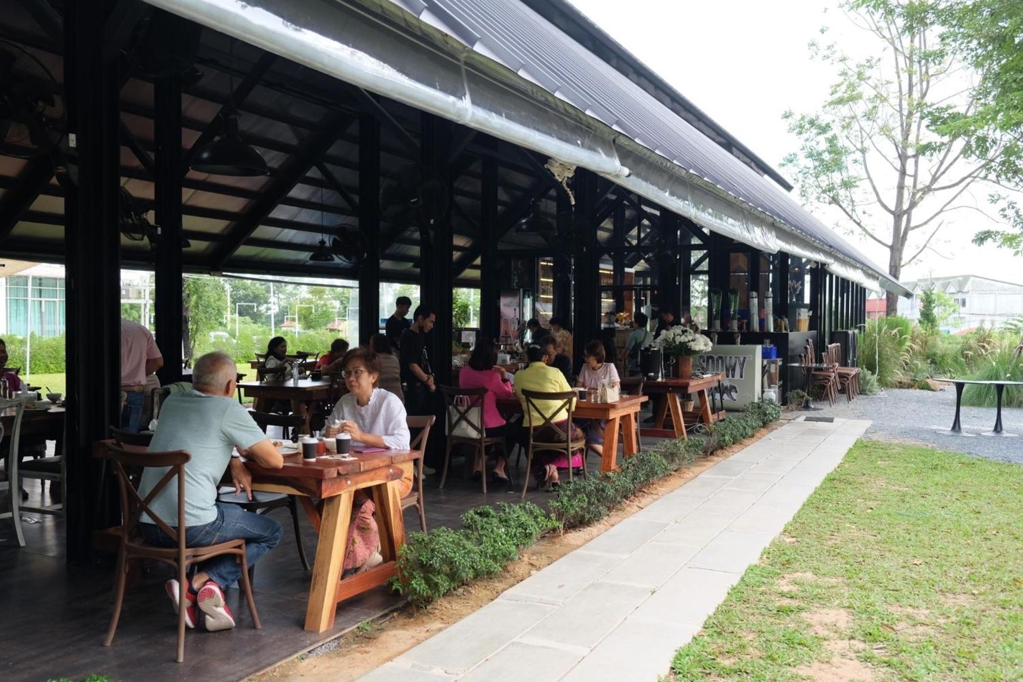 Punn Hotel Korat Nakhonratchasima Buitenkant foto